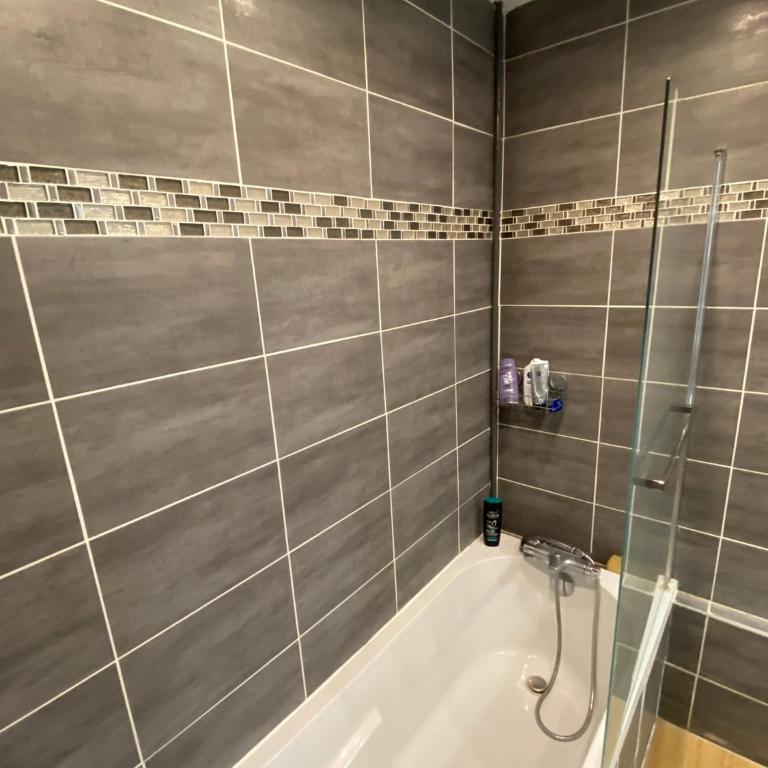 Spacieux & Lumineux - centre Amiens avec Parking - Two-Bedroom Apartment - 7
