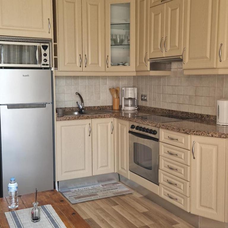 Paradise Court 1 BR Condo with Pool, Costa Adeje - One-Bedroom Apartment - 15