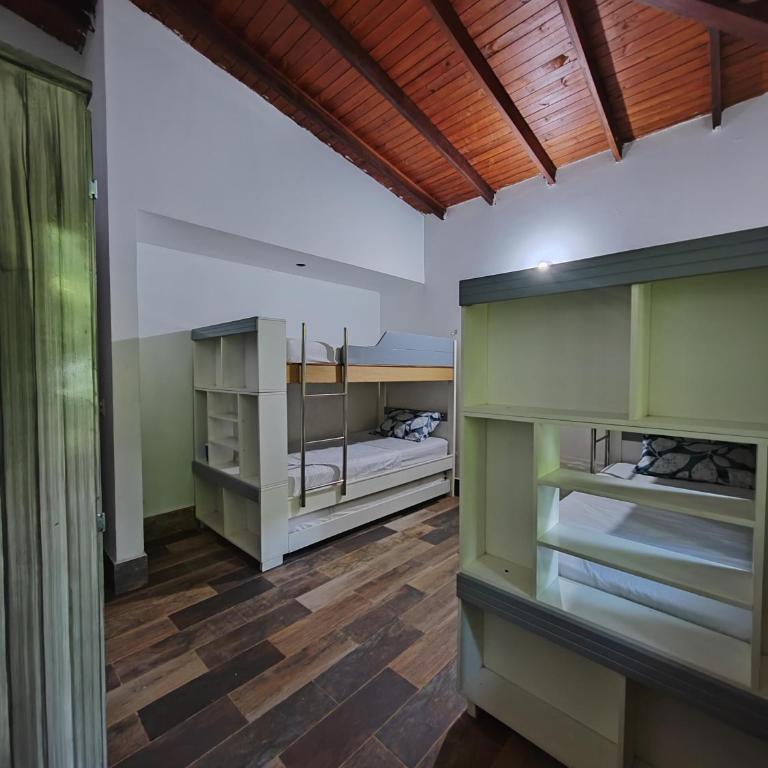 L'Auberge del Porvenir - Habitación Compartida Mixta de 6 camas - 5