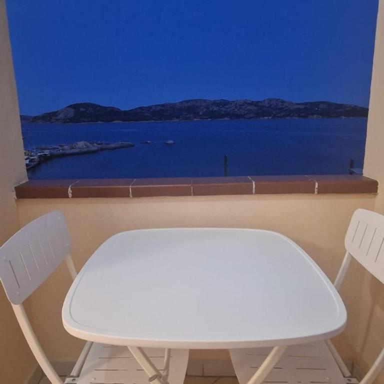 LaureLiving Holiday Home Belvedere - One-Bedroom Apartment - 12