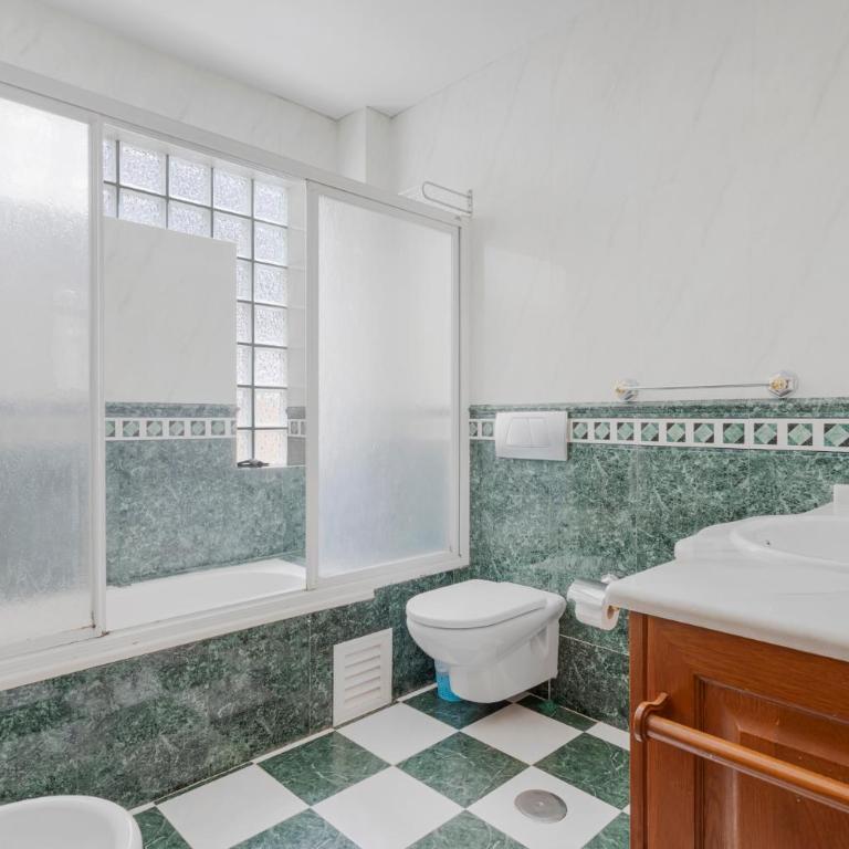 Los Boliches apartment by Costarentals - Ref 122 - Two-Bedroom Apartment - 11