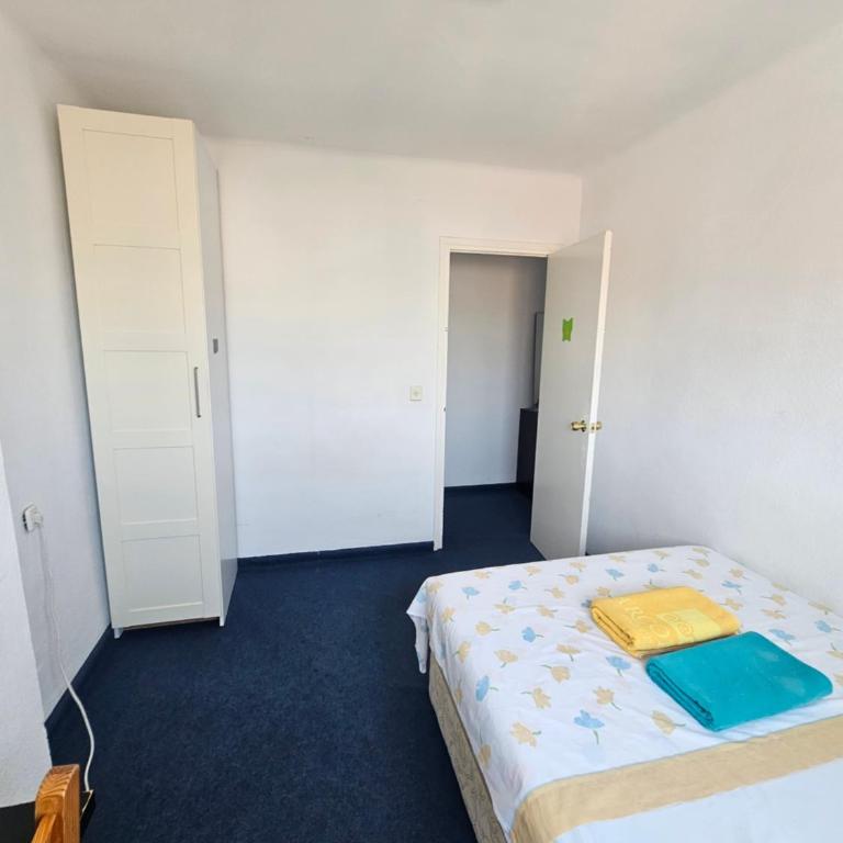 HABITACIÓN privada centro málaga cerca tren María Zambrano y playa muy buena conexión WiFi - Habitación Doble - 35