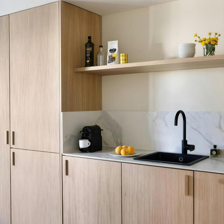 Aspasios Sofia Apartments - Superior Studio Apartment with King Bed - 4