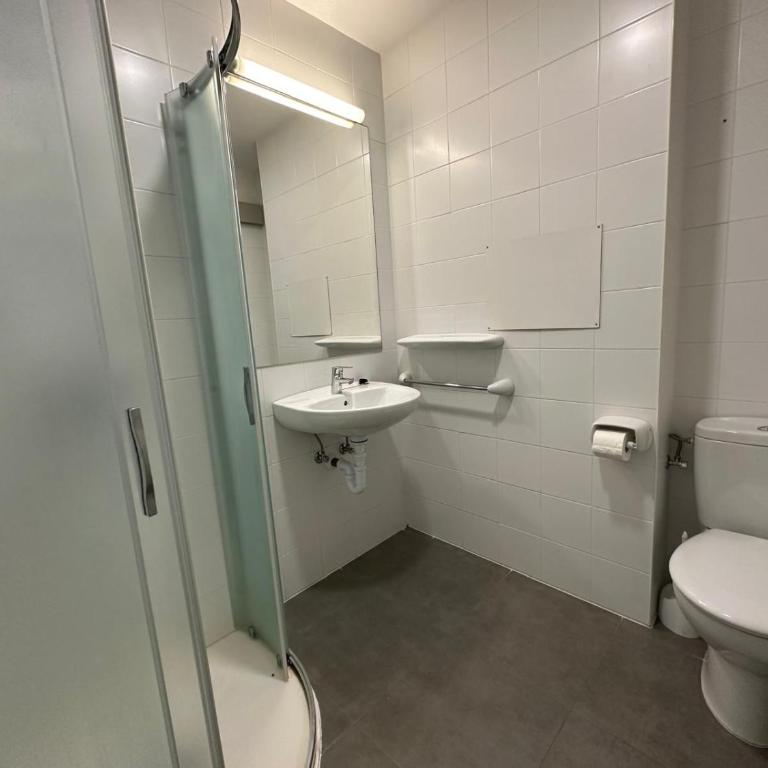 mikasita Bilbao - student housing & coliving - Single Room with Private Bathroom - 4