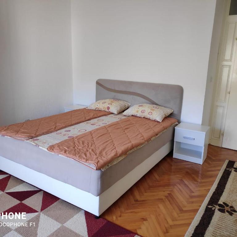Apartment Viktoria - Two-Bedroom Apartment - 1