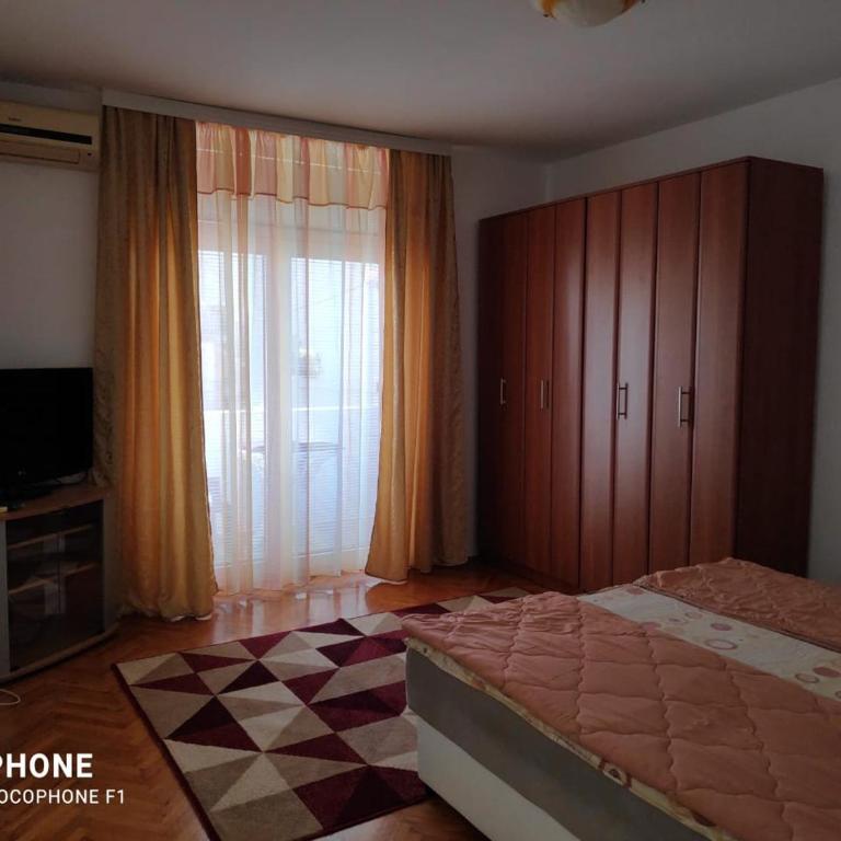 Apartment Viktoria - Two-Bedroom Apartment - 2