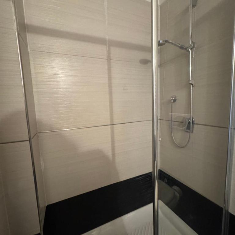 Farini House - Appartamento Deluxe con 2 Camere da Letto - 3