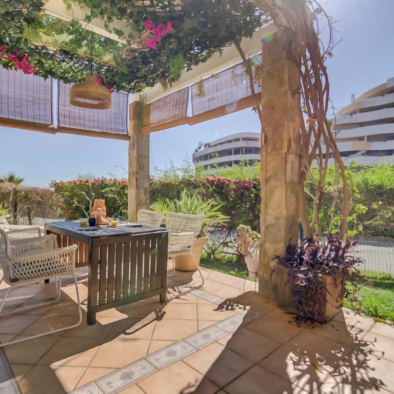 Reserva del Higuerón Boutique Apartments - Apartamento Deluxe de 2 dormitorios con vistas al jardín - 32