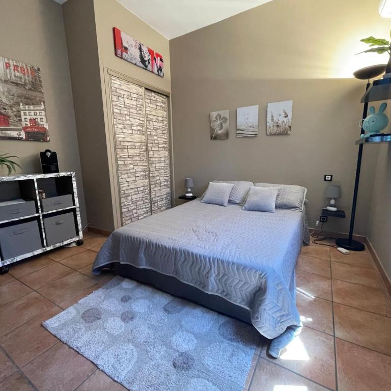 Délice du maquis Corse - Chambre Double avec Salle de Bains Commune - 3