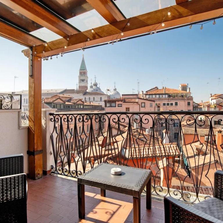 Residenza Tiziana Venezia - Penthouse Apartment - 1