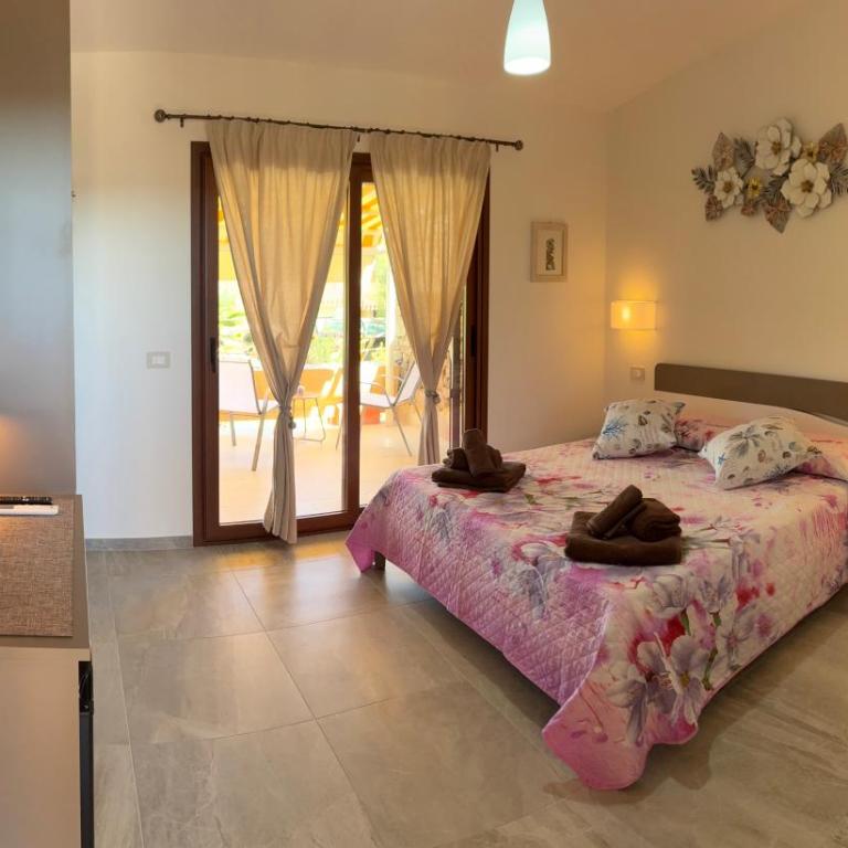 Villaggio La Cinta - Camera Deluxe - 1