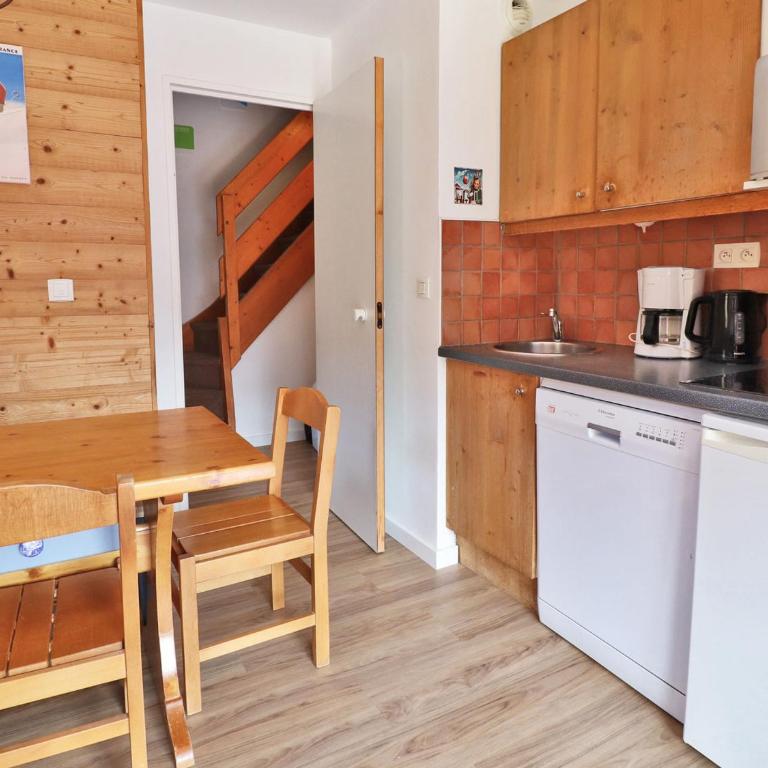 Charmant Duplex 2* Skis aux Pieds, 6 Pers, Balcon Sud - FR-1-182-109 - Appartement (6 Adultes) - 3