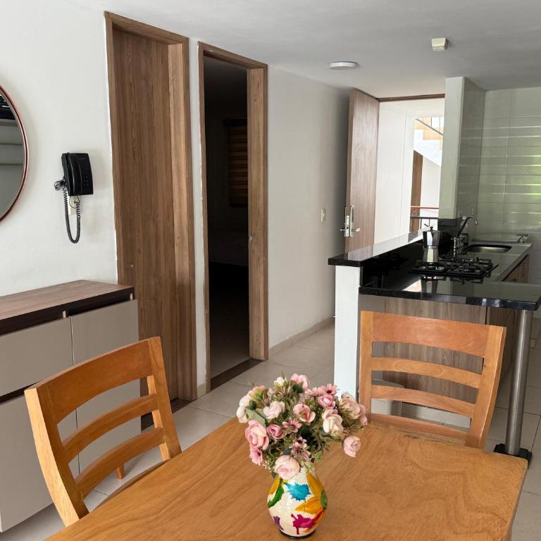 Aptahotel Guest House - Apartamento con balcón - 8