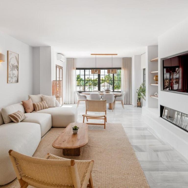 Luxurious 3BDR apartment Puerto Banús, Marbella - Apartamento de 3 dormitorios con vistas al océano - 2