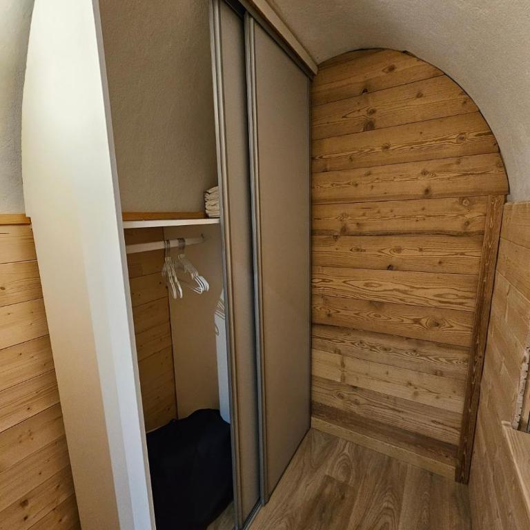 Grand studio dans centre ville - Appartement 1 Chambre - 9