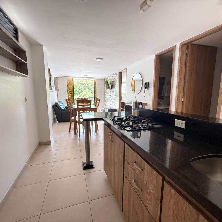 Aptahotel Guest House - Apartamento con balcón - 5