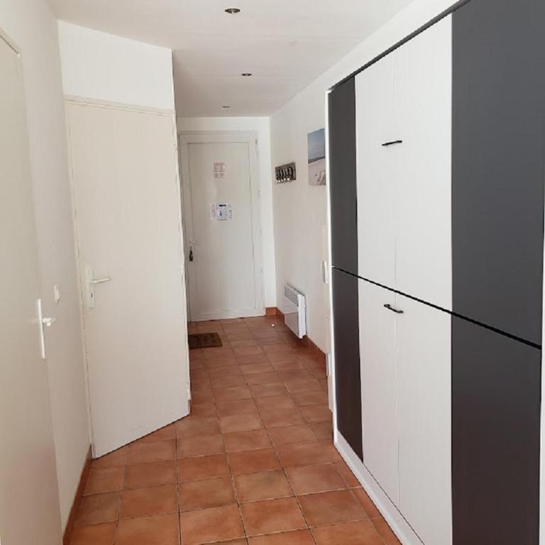 RÉSID'AZUR APPARTEMENT T2-PMR- Piscine privée - Appartement - Vue sur Piscine - 12