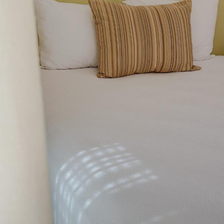 Hotel Los Patios - Habitación Estándar con 2 camas extragrandes y balcón - 5