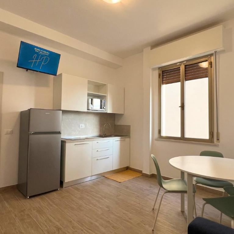 Hotel Patrizia - B&B e Appartamenti - Appartamento Familiare con 1 Camera da Letto - 6