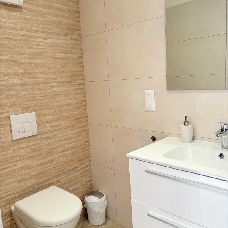L’écurie - Maison neuve 5 personnes, piscine - Two-Bedroom House - 11