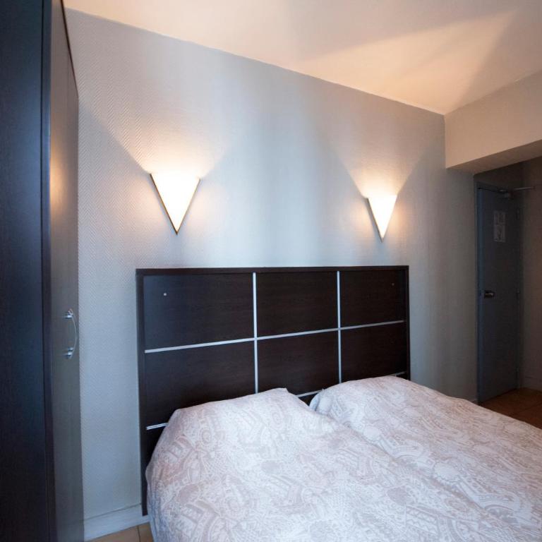 Hotel du Globe 18 - Chambre Lits Jumeaux - 7