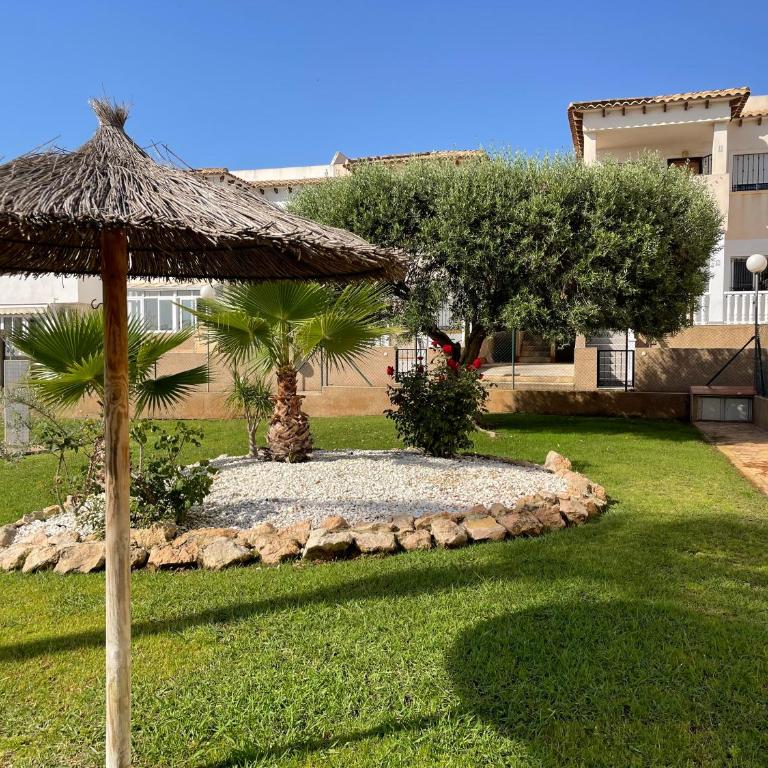 Sunset Apartment Orihuela Costa - Apartamento de 2 dormitorios con vistas al jardín - 4