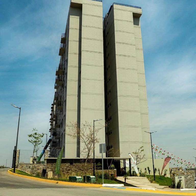 Departamento Completo con Terraza, Alberca y Gimnasio - Apartamento de 2 dormitorios - 5