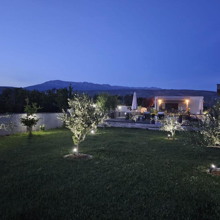 Villa Vukas - Two-Bedroom Villa - 11