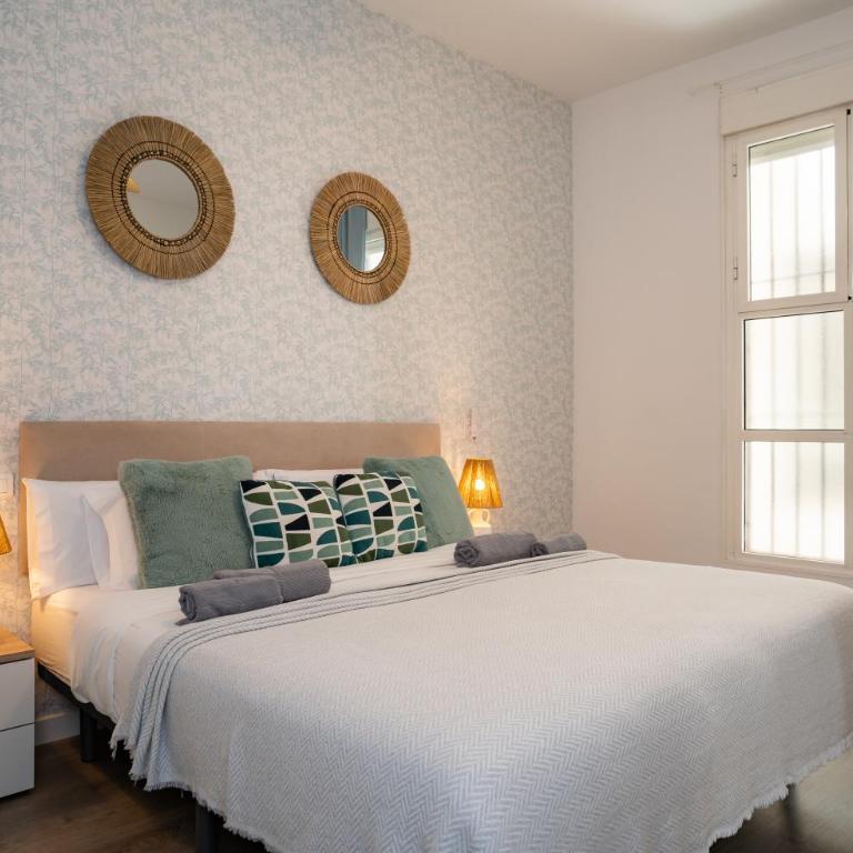 Stay Unique Teatro Cervantes Street - Superior One-Bedroom Apartment with Balcony - 16
