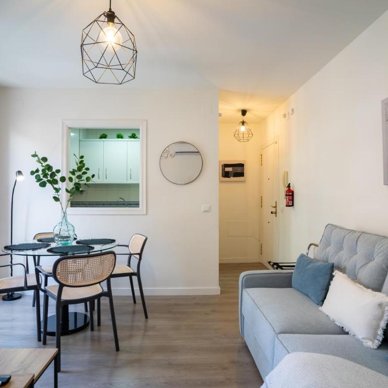 Stay Unique Teatro Cervantes Street - Apartment with View and Balcony - 12