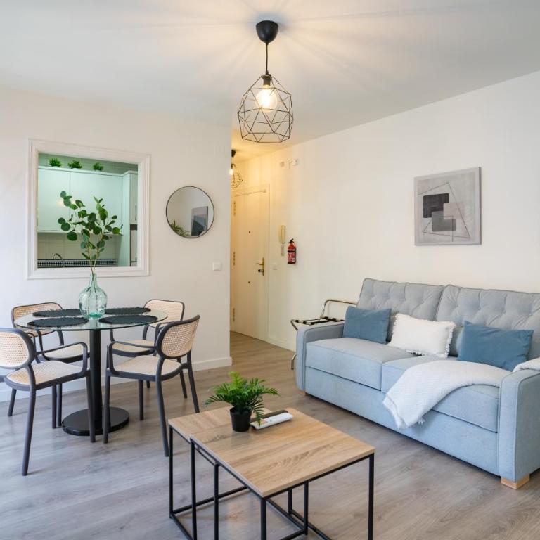 Stay Unique Teatro Cervantes Street - Apartment with View and Balcony - 13