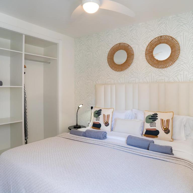 Stay Unique Teatro Cervantes Street - Apartment with View and Balcony - 16