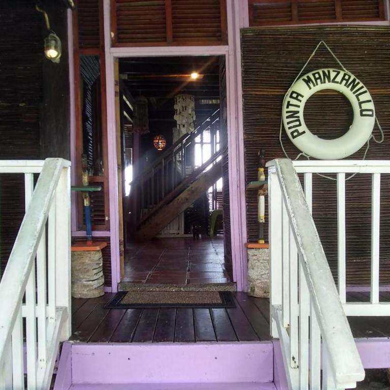 Punta Manzanillo - Casa de 8 dormitorios - 21