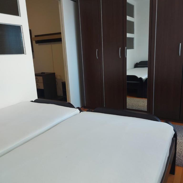 Katarina - One-Bedroom Apartment - 4