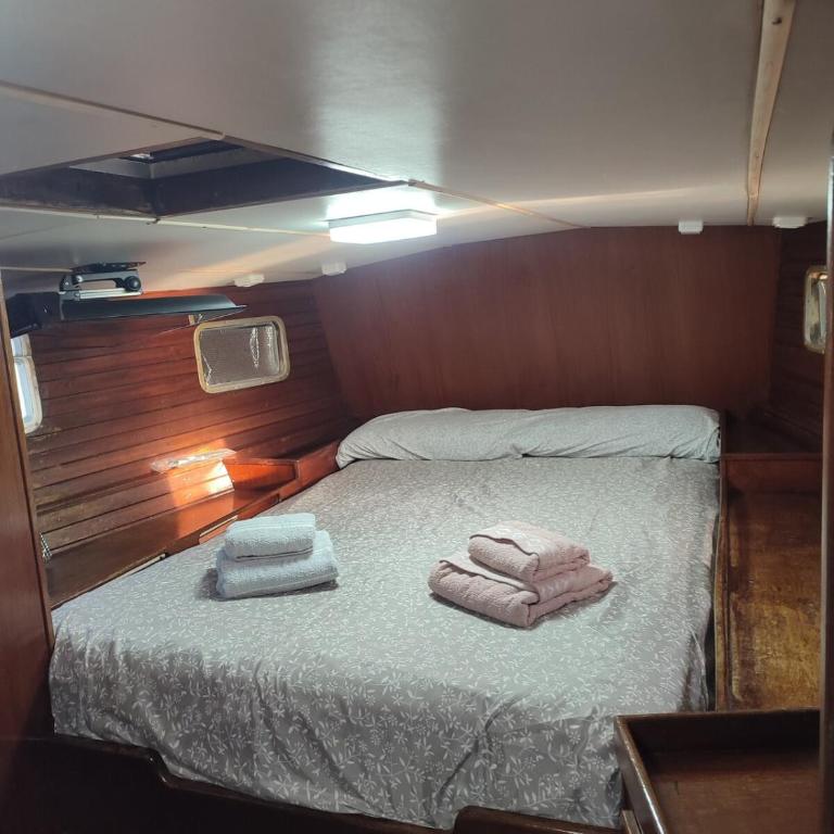 Romantic sailboat - Mobile Home - 11