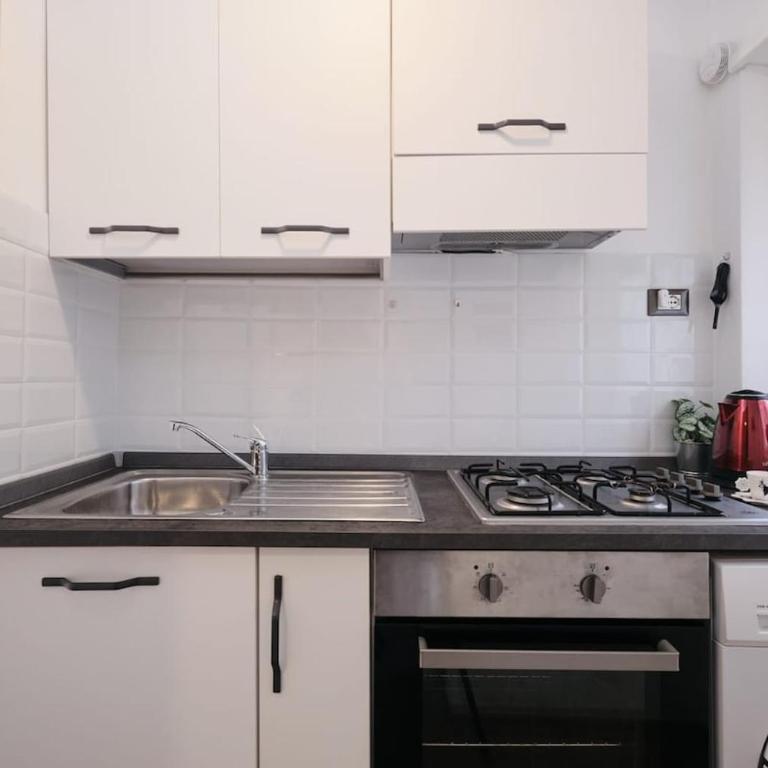 Tuscolana White Apartment - Appartamento con 1 Camera da Letto - 3