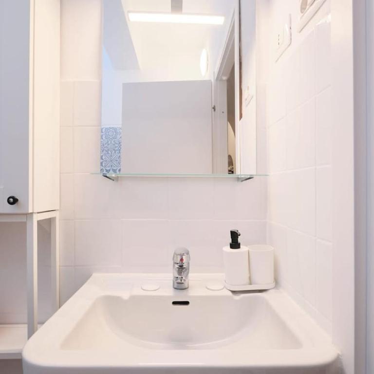 Tuscolana White Apartment - Appartamento con 1 Camera da Letto - 9