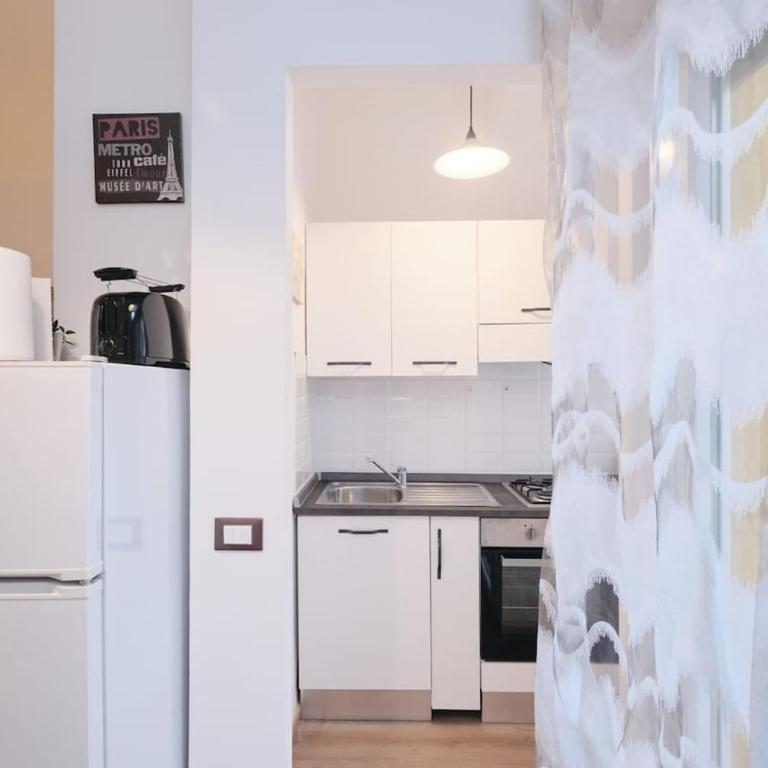 Tuscolana White Apartment - Appartamento con 1 Camera da Letto - 23