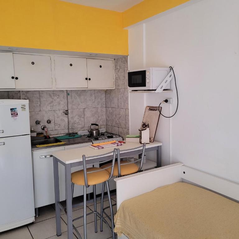 Mardel centrico con balcon a la calle - Apartamento de 1 dormitorio con vistas a la ciudad - 7