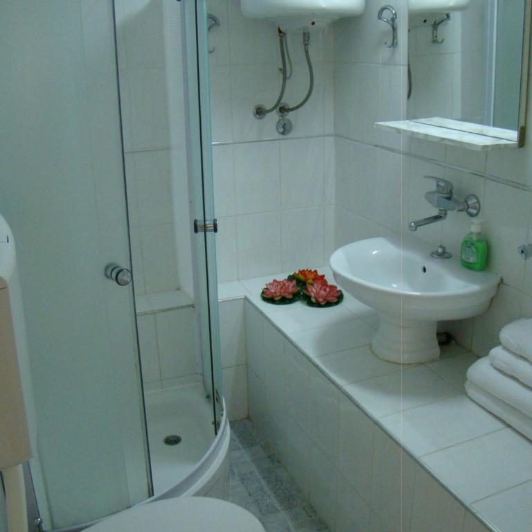 Apartments Milicevic - 4-Bed Mixed Dormitory Room - 5