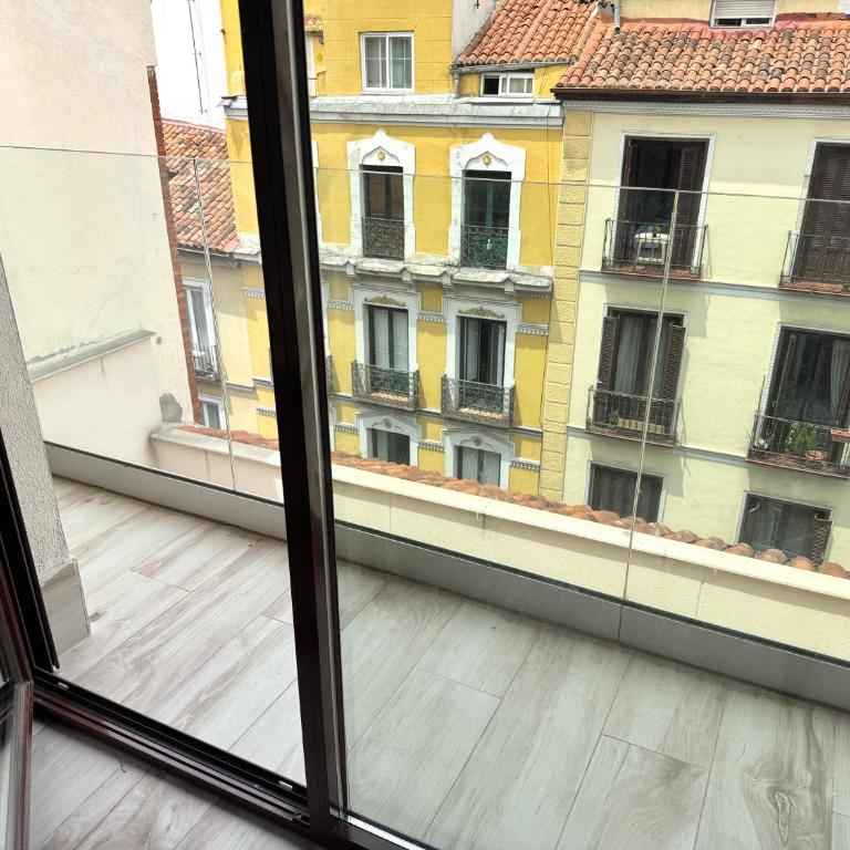 PlazaMayorSuites - One-Bedroom Apartment with Terrace XVI - 11