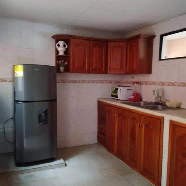 Apartamento familiar en Barranquilla - Three-Bedroom Apartment - 2