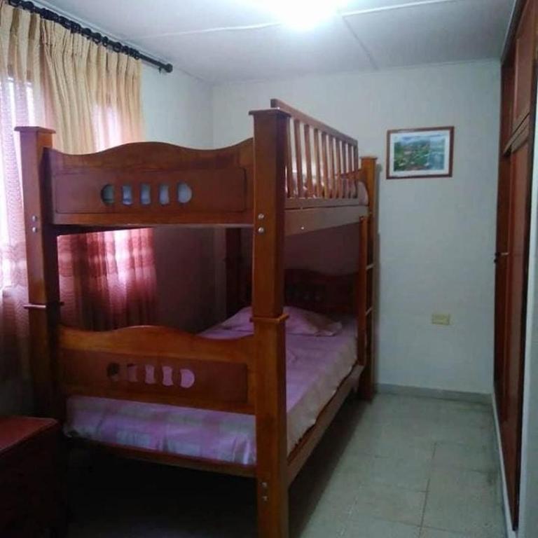 Apartamento familiar en Barranquilla - Three-Bedroom Apartment - 7
