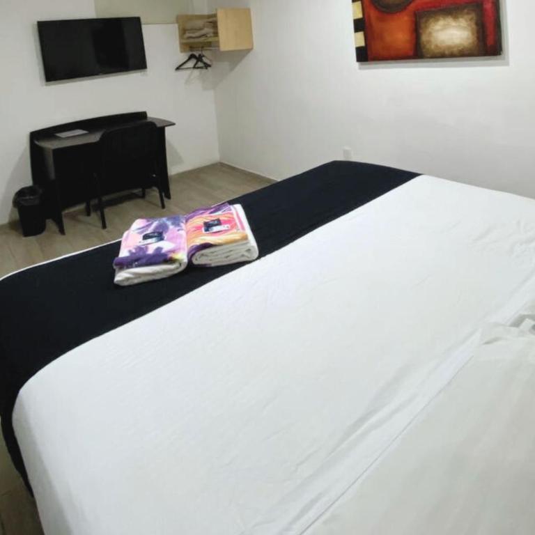 Hostal Talavera - Habitación Doble con baño privado - 4