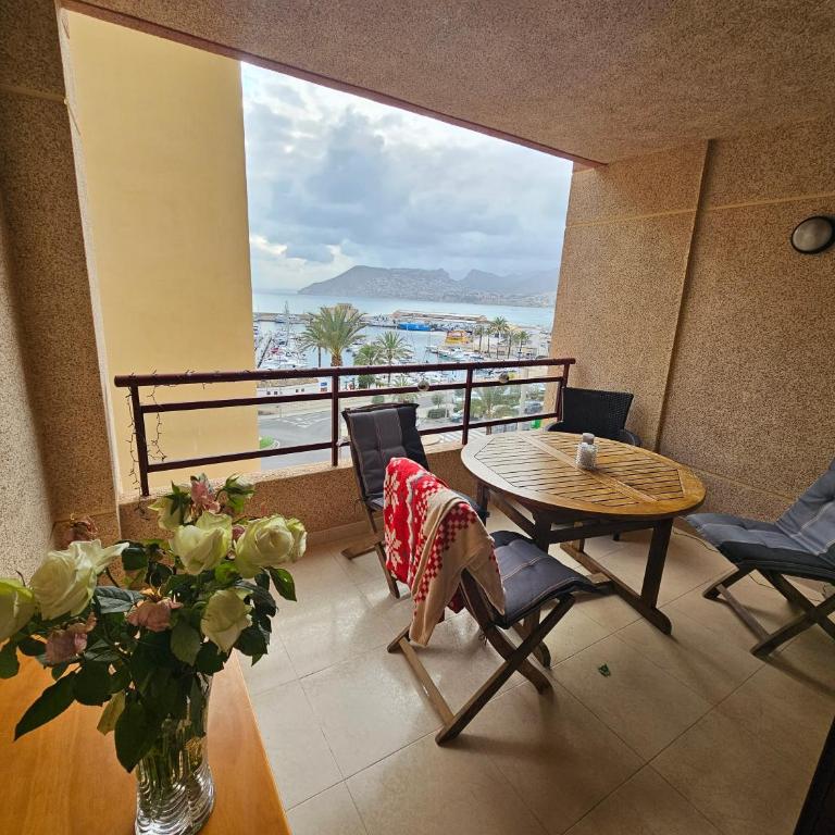 Ifach & Sea View Retreat Calp - Two-Bedroom Apartment - 11
