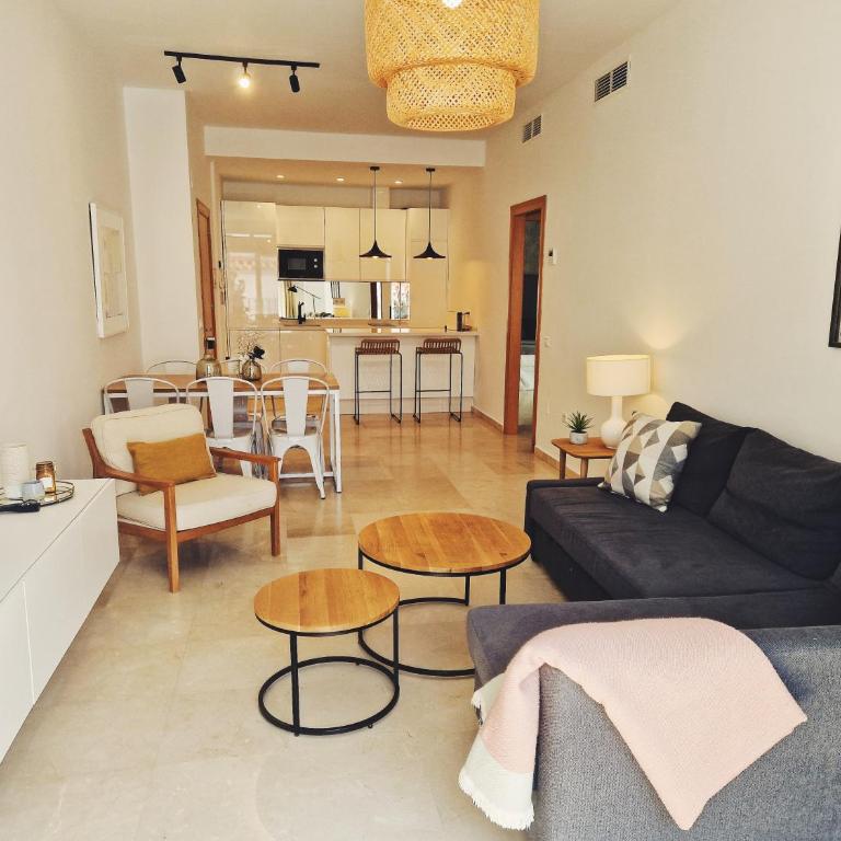 Apartamento plaza los naranjos - Two-Bedroom Apartment - 3