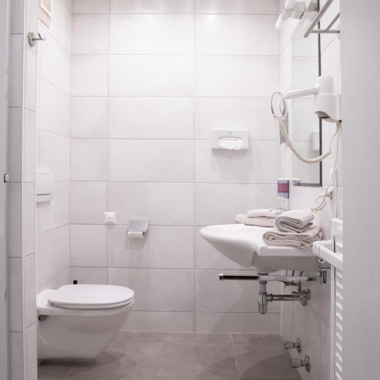 Ferienwohnungen Gabriel - Apartment mit 1 Schlafzimmer, Balkon und Meerblick - 4