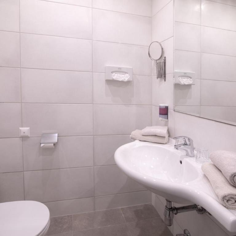 Ferienwohnungen Gabriel - Apartment mit 1 Schlafzimmer, Balkon und Meerblick - 12