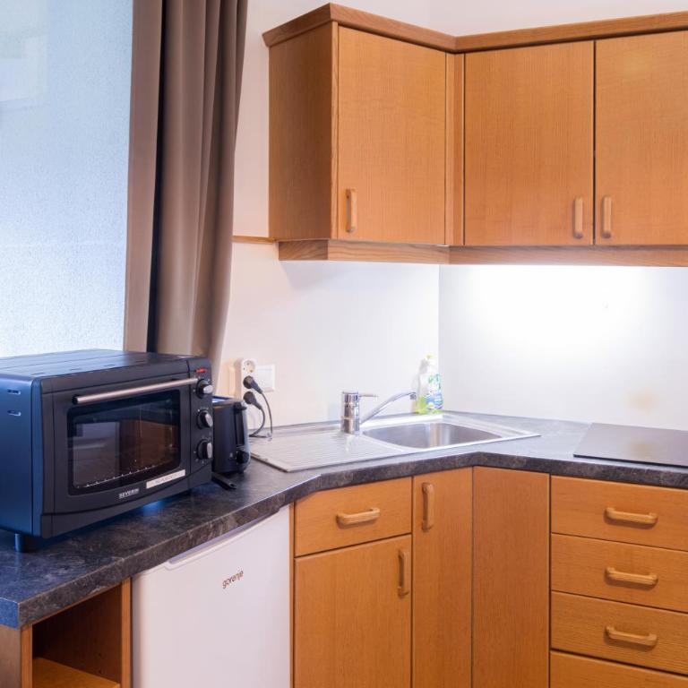 Ferienwohnungen Gabriel - Apartment mit 1 Schlafzimmer, Balkon und Meerblick - 10