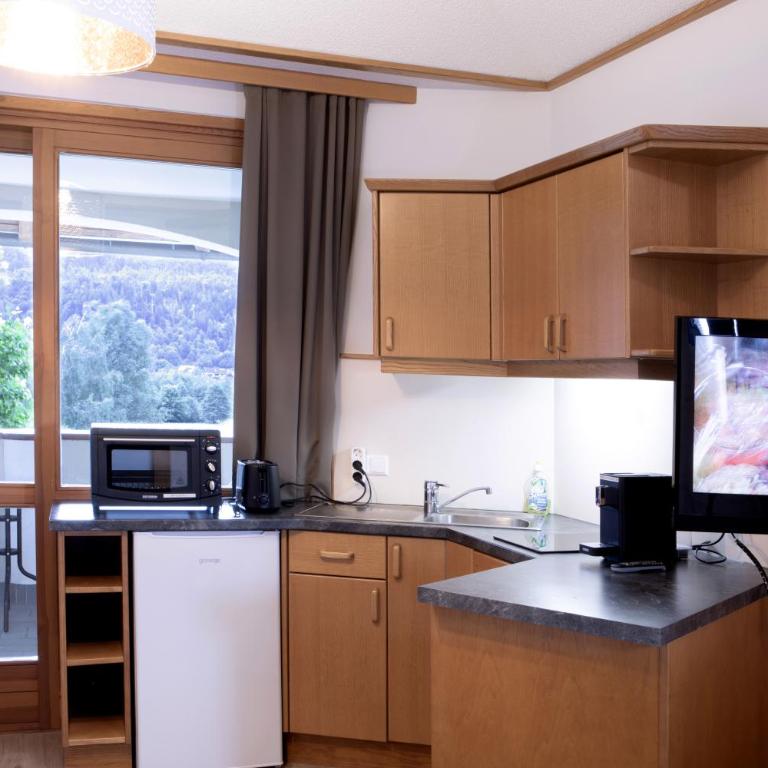 Ferienwohnungen Gabriel - Apartment mit 1 Schlafzimmer, Balkon und Meerblick - 2